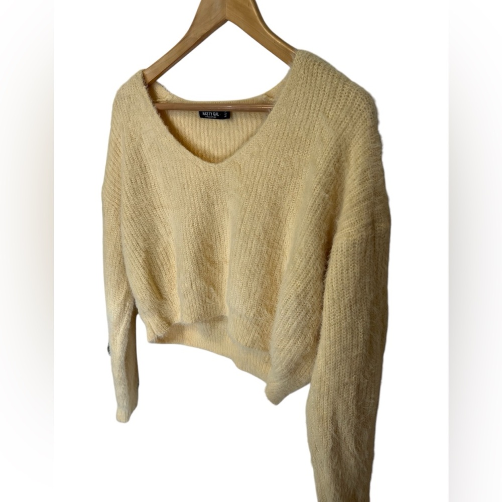 Nasty Gal Yellow Cropped Sweater Size M